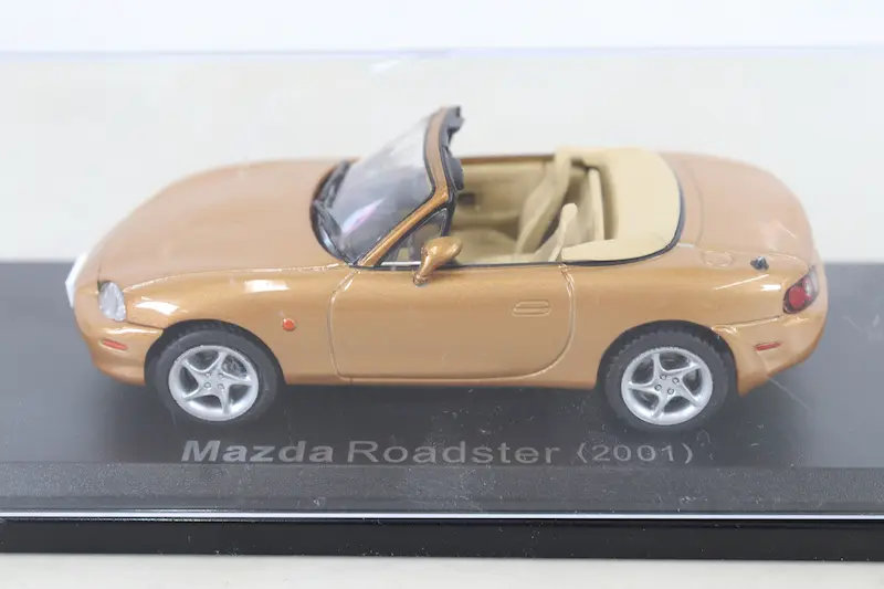 アシェット 国産名車コレクション VOL.104 マツダ ロードスター Mazda Roadster (2001)