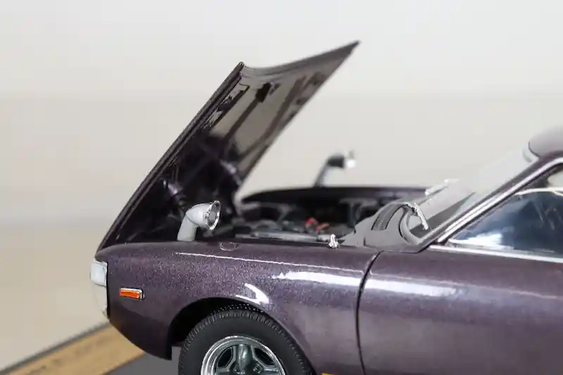 国産名車コレクション エクストラスケール1/18 ボンネット画像